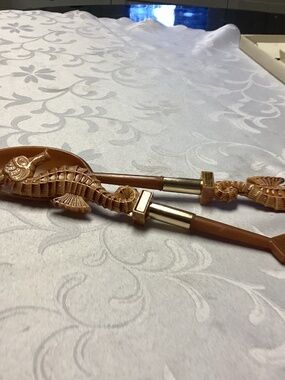 SEA HORSE SALAD TONGS. MUST SEE  WILD ANIMAL PARF CALIFORNIA